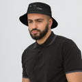 Old-School Bucket Hat – Vorderseite – 161.sharp